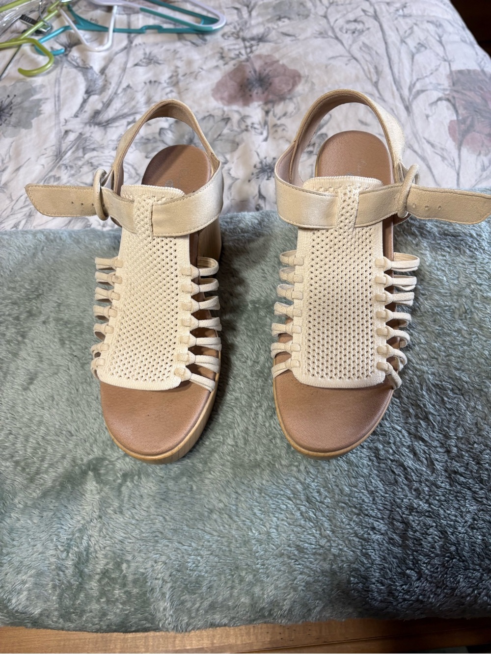 Cream colored Dr. Scholls buckle sandals.
